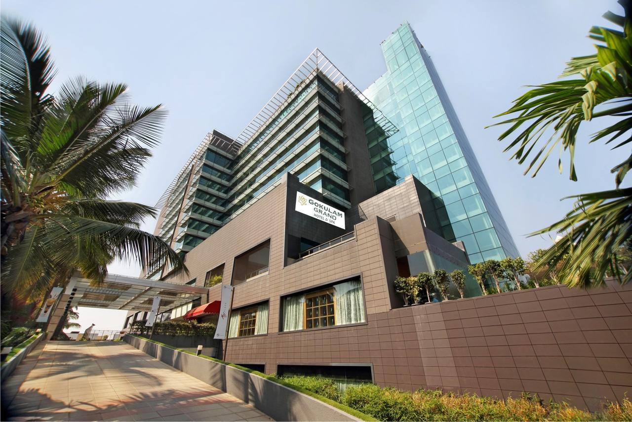 Gokulam Grand Hotel & Spa Bangalore Exterior photo